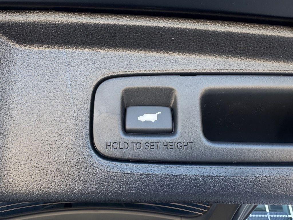 new 2026 Honda CR-V Hybrid car, priced at $38,725