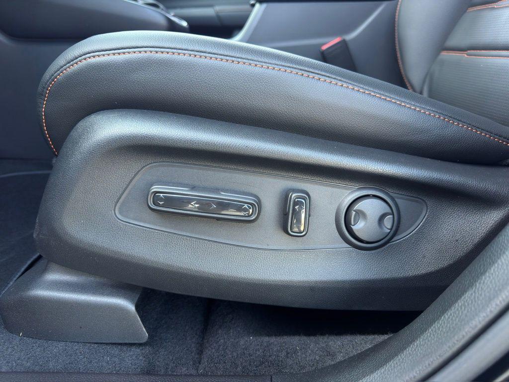 new 2026 Honda CR-V Hybrid car, priced at $38,725