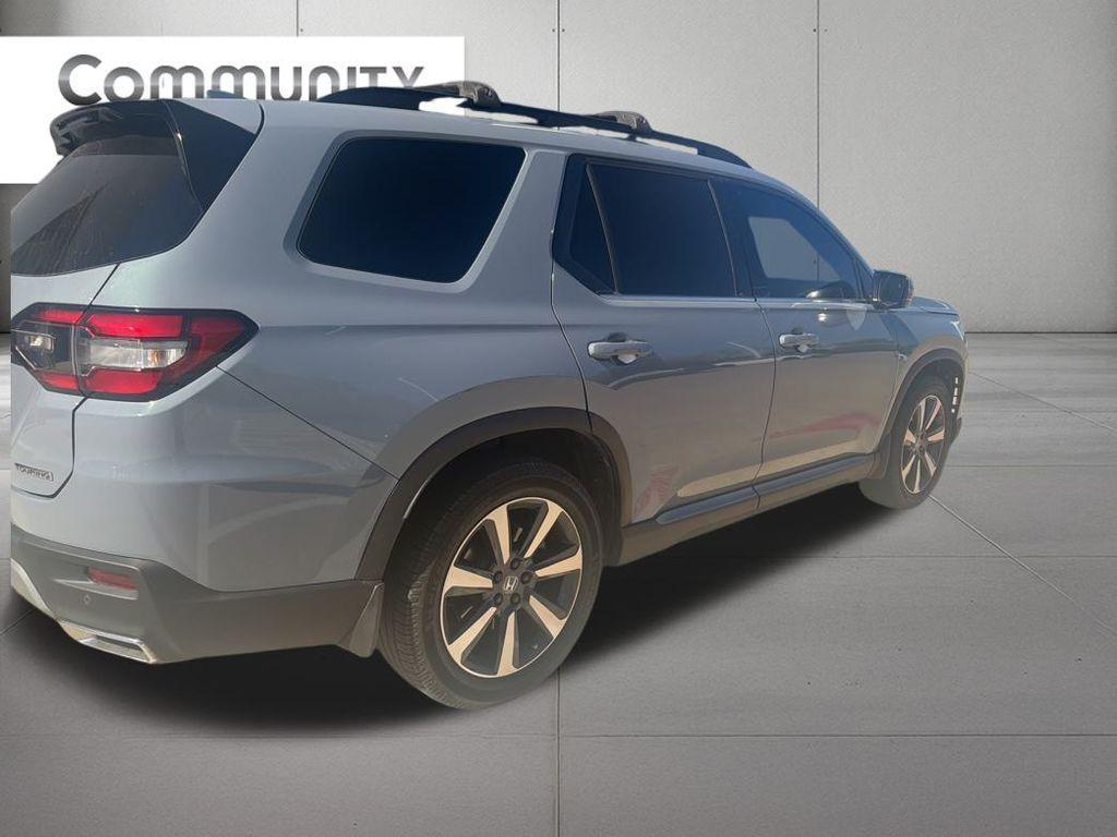 used 2024 Honda Pilot car, priced at $41,263