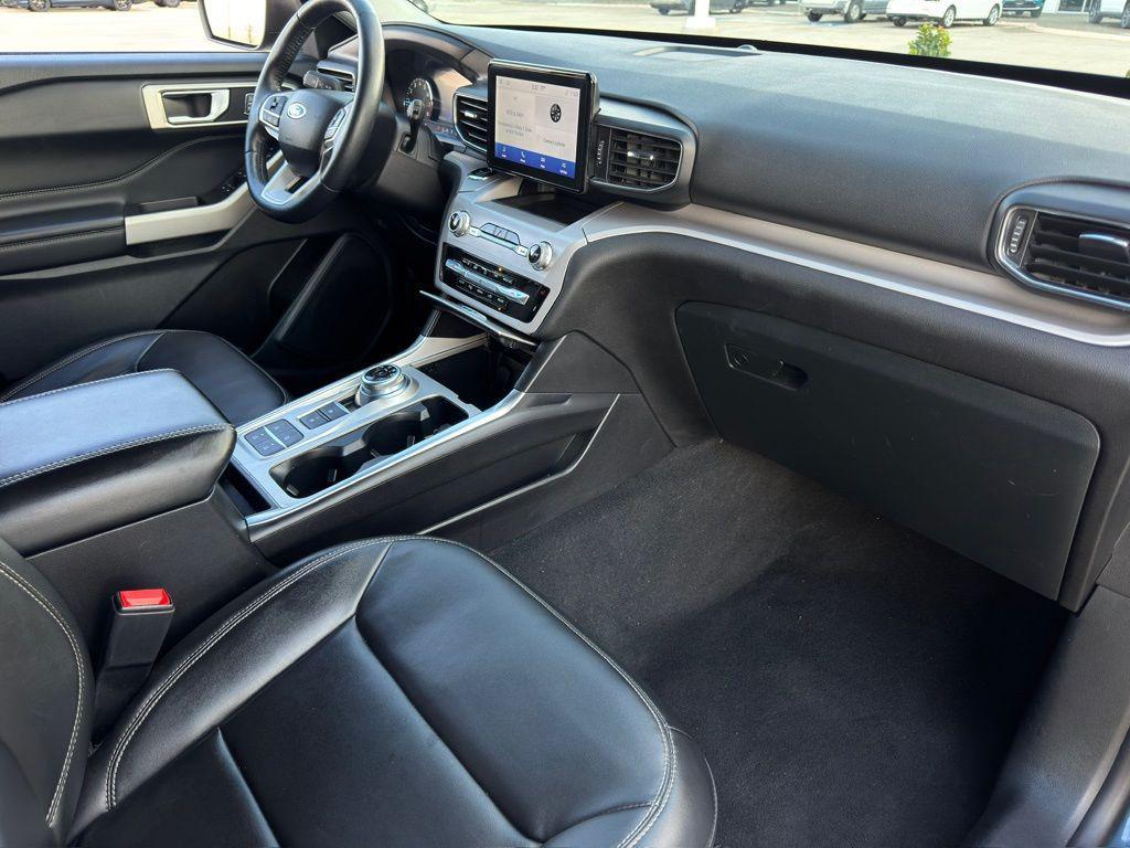 used 2023 Ford Explorer car, priced at $21,918