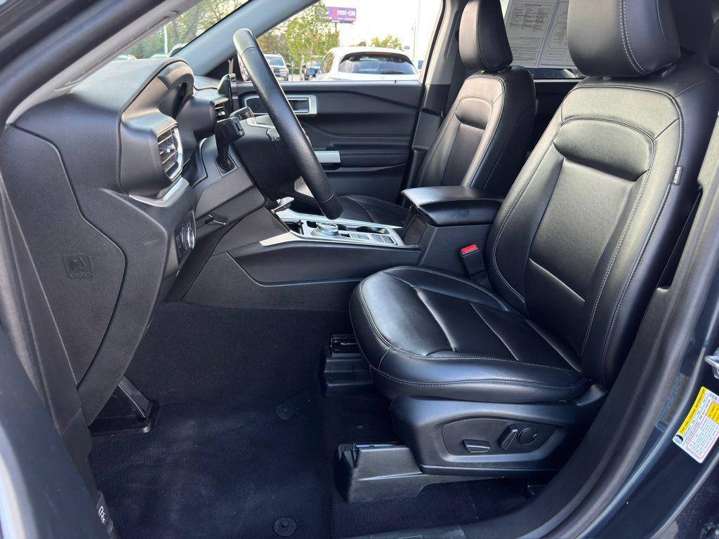 used 2023 Ford Explorer car, priced at $21,918