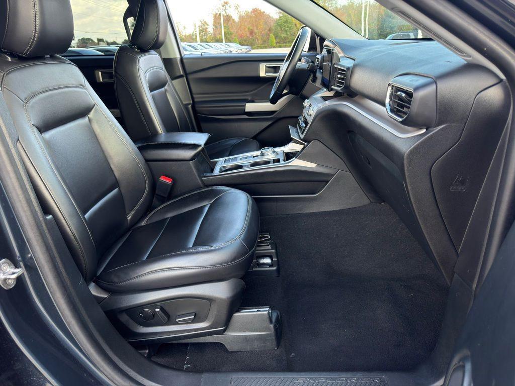 used 2023 Ford Explorer car, priced at $21,918