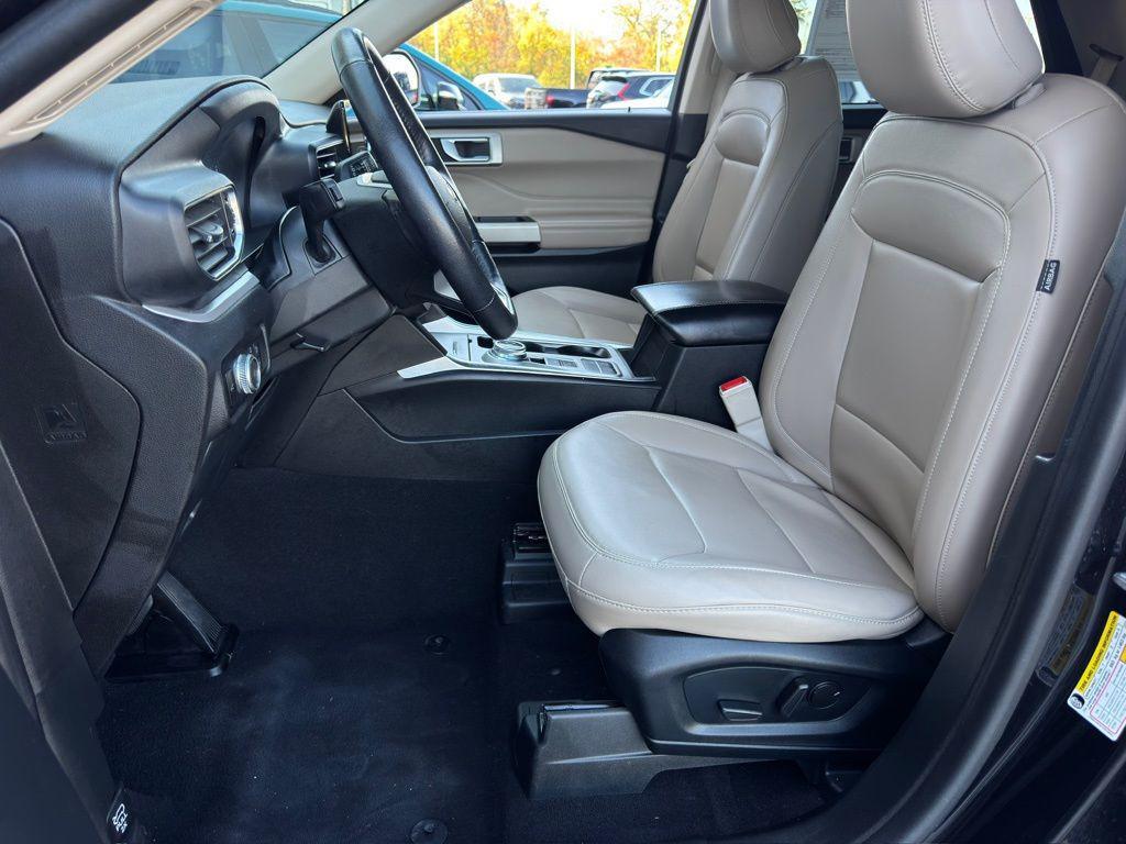 used 2023 Ford Explorer car, priced at $23,267