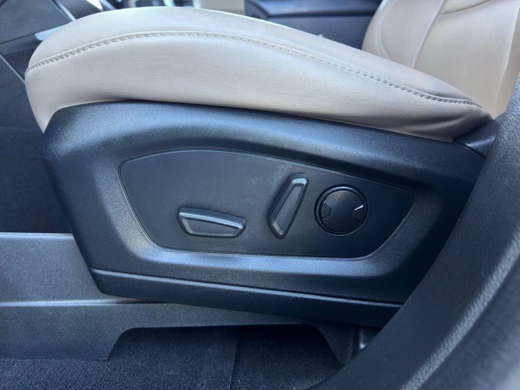 used 2023 Ford Explorer car, priced at $23,267