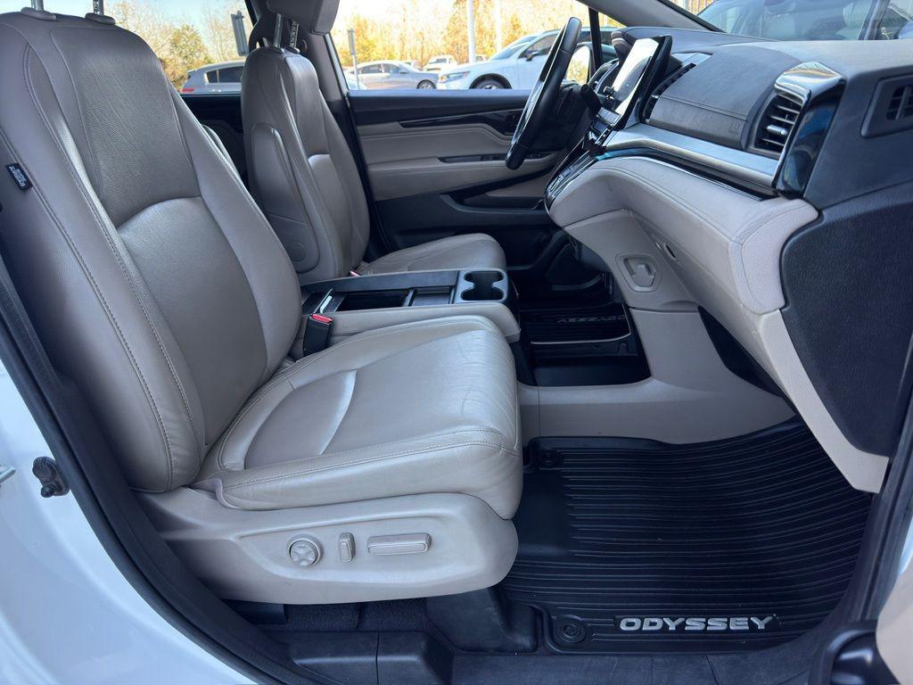 used 2022 Honda Odyssey car, priced at $27,325