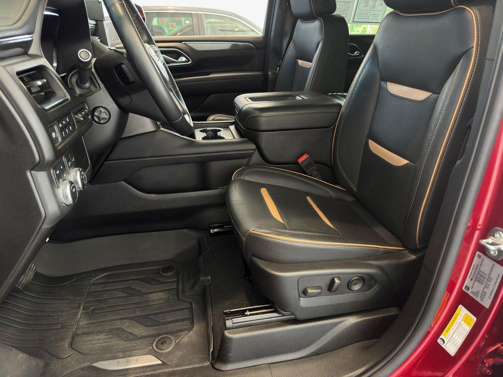 used 2024 GMC Yukon car, priced at $67,986