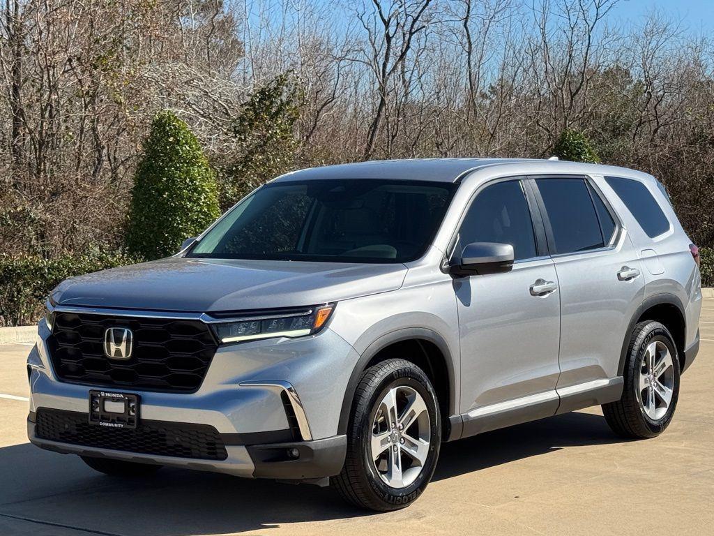 used 2024 Honda Pilot car, priced at $33,500