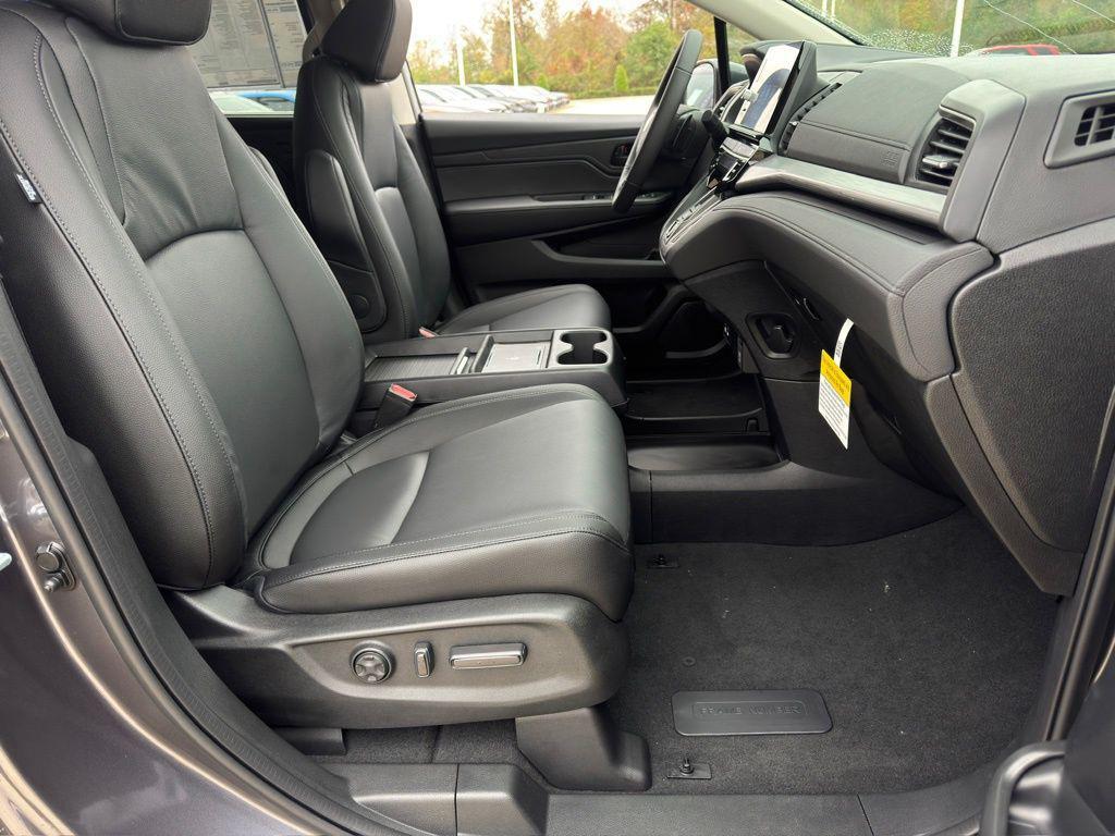 new 2026 Honda Odyssey car, priced at $41,787