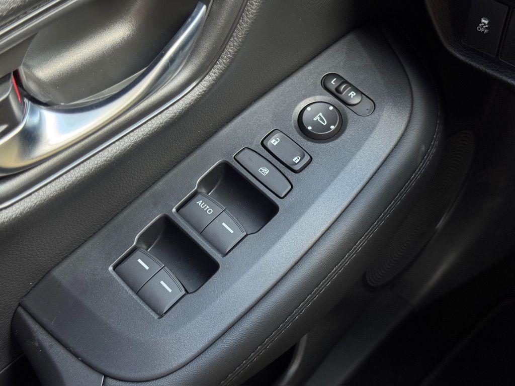 new 2026 Honda HR-V car, priced at $28,405