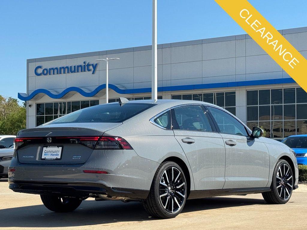 new 2025 Honda Accord Hybrid car, priced at $38,247