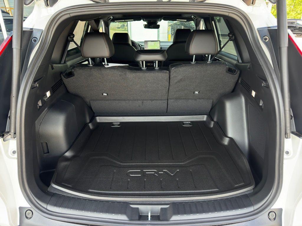 new 2026 Honda CR-V Hybrid car, priced at $41,517