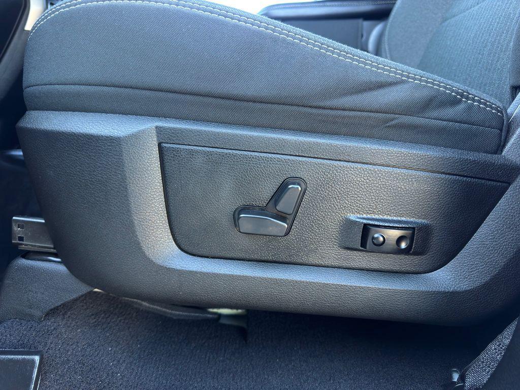 used 2021 Ram 1500 Classic car, priced at $28,701