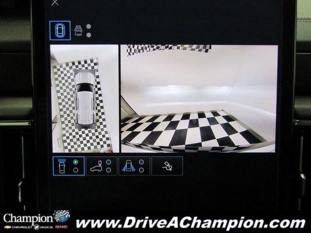 used 2025 GMC Yukon car, priced at $69,634