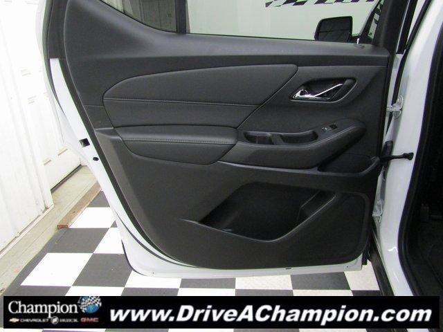 used 2022 Chevrolet Traverse car, priced at $17,784