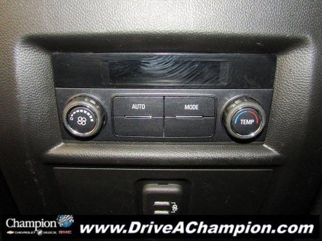 used 2022 Chevrolet Traverse car, priced at $17,784