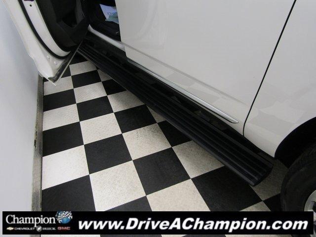 used 2023 GMC Yukon XL car, priced at $59,466