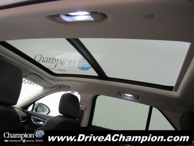 used 2022 Buick Envision car, priced at $25,674