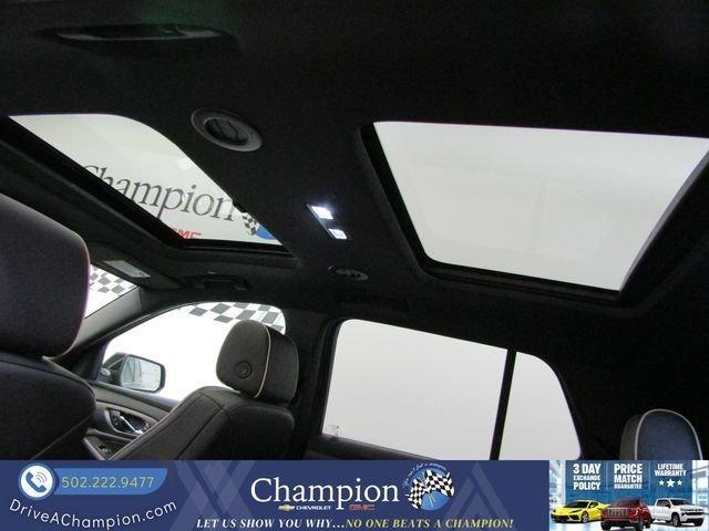 used 2023 Chevrolet Traverse car, priced at $36,913