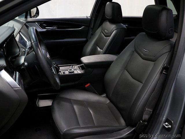 used 2024 Cadillac XT5 car, priced at $40,400