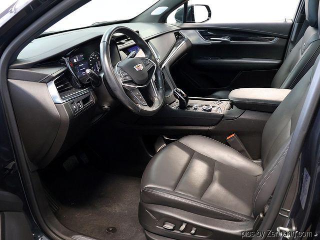 used 2023 Cadillac XT5 car, priced at $33,237