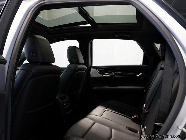 used 2020 Cadillac XT5 car, priced at $24,813