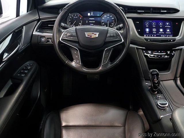 used 2022 Cadillac XT5 car, priced at $28,077