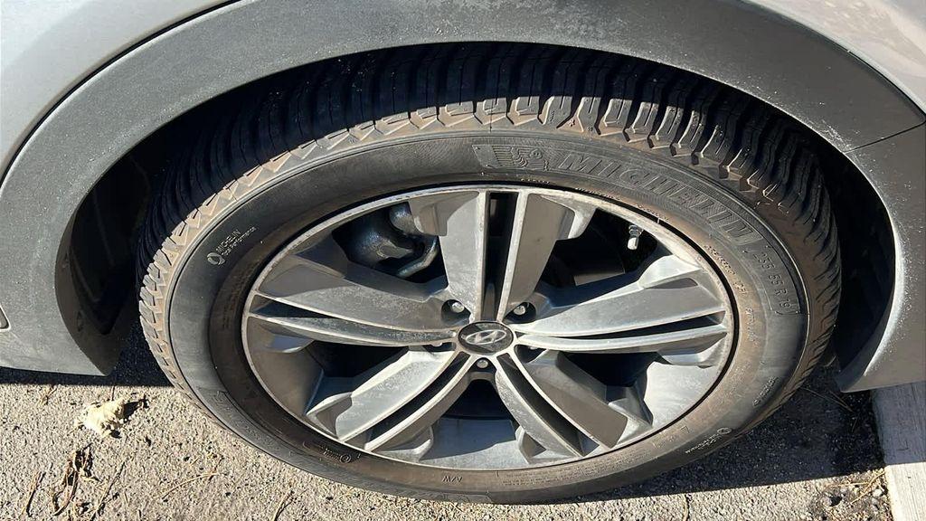 used 2015 Hyundai Santa Fe car, priced at $11,995