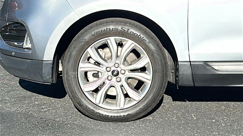 used 2024 Ford Edge car, priced at $22,999