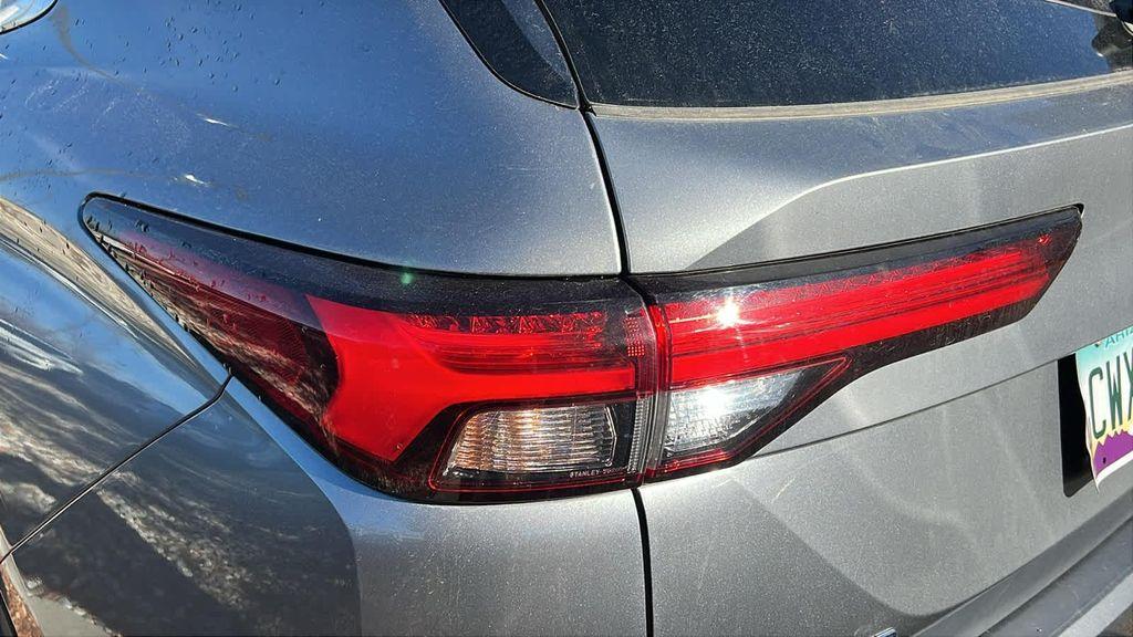 used 2024 Mitsubishi Outlander car, priced at $21,899