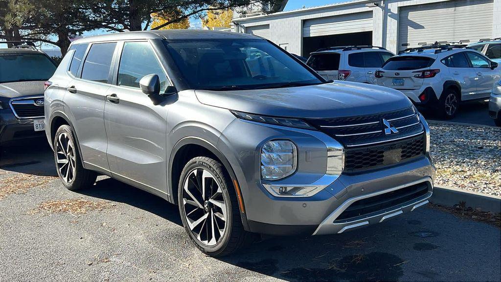 used 2024 Mitsubishi Outlander car, priced at $21,899