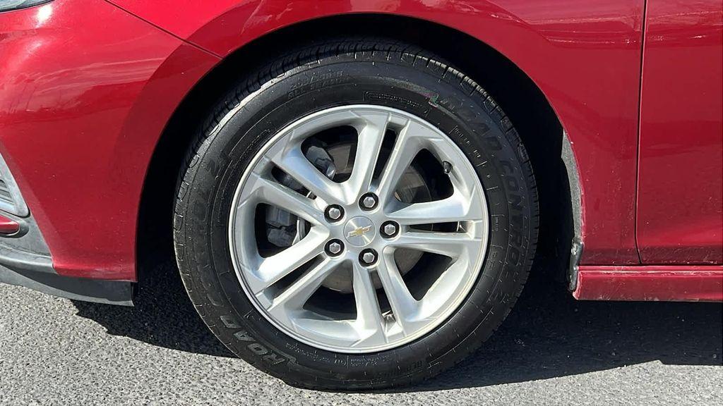 used 2018 Chevrolet Cruze car, priced at $10,660