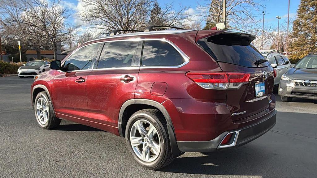 used 2019 Toyota Highlander car, priced at $26,698