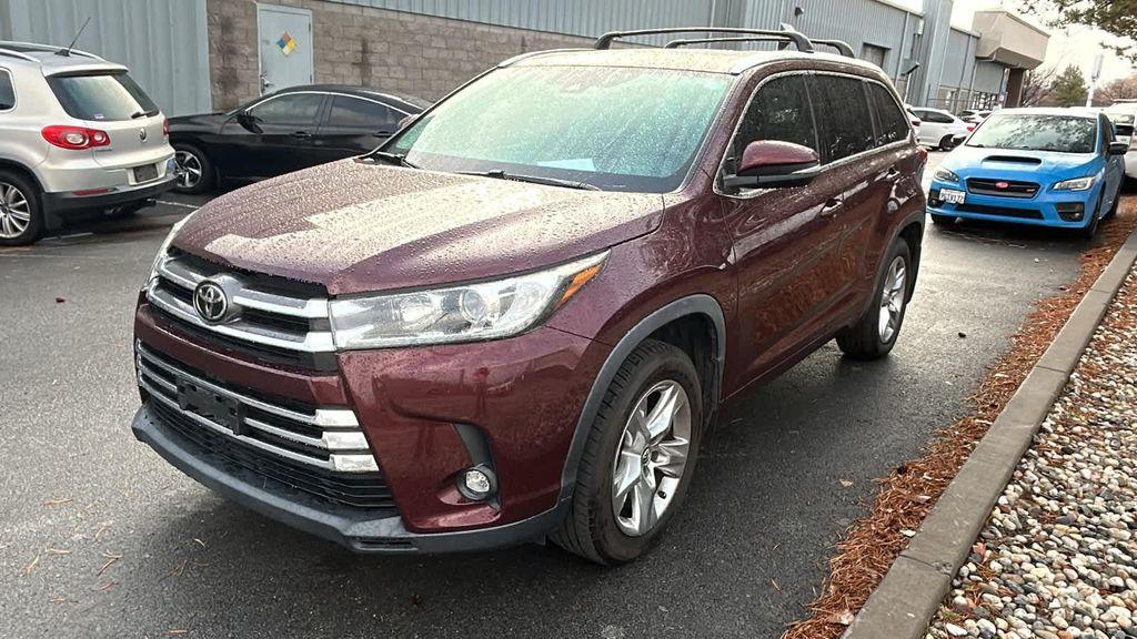 used 2019 Toyota Highlander car, priced at $28,995