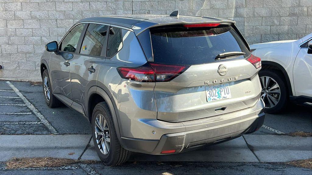 used 2024 Nissan Rogue car, priced at $18,995
