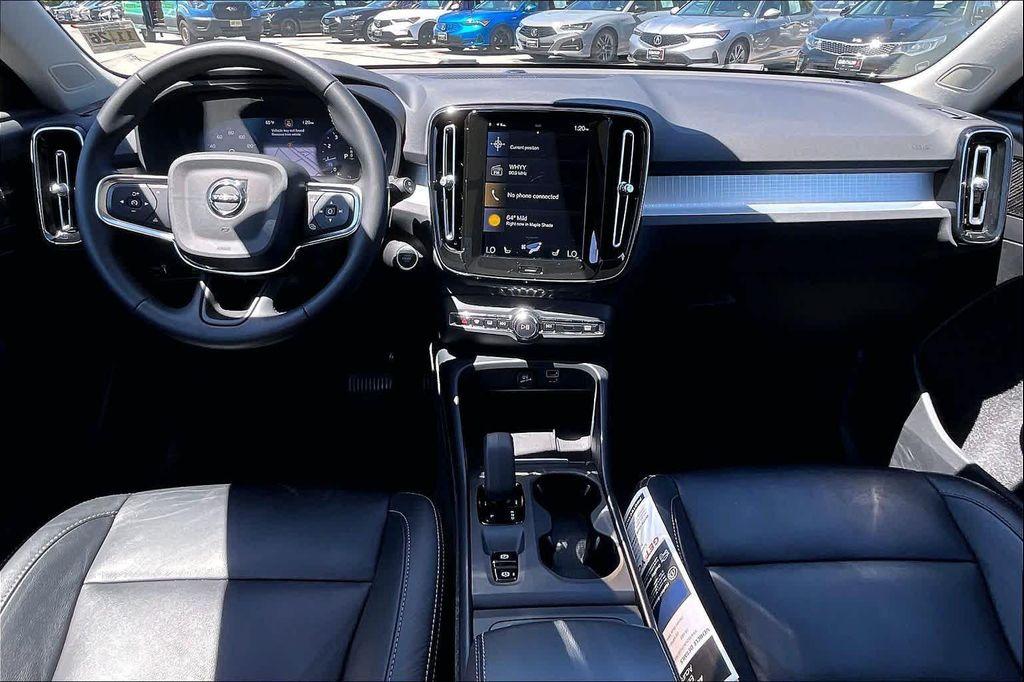 used 2022 Volvo XC40 car, priced at $27,386
