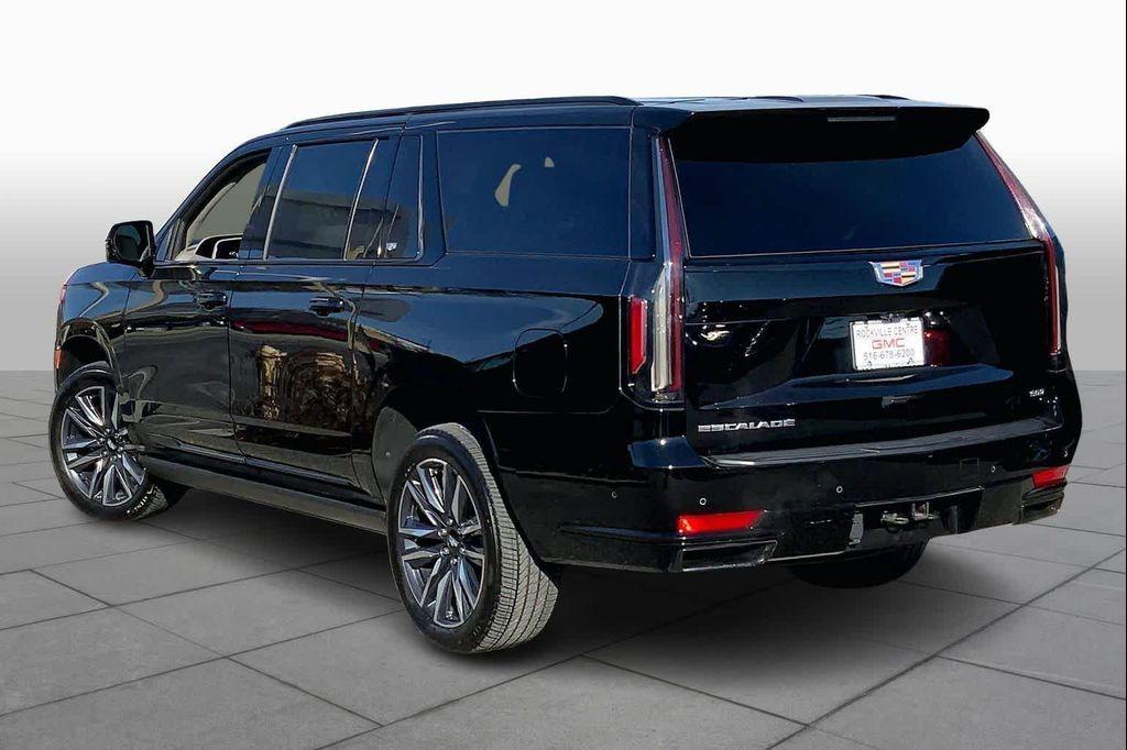used 2023 Cadillac Escalade ESV car, priced at $69,387