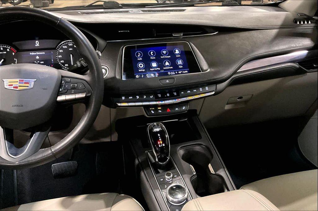 used 2022 Cadillac XT4 car, priced at $24,287