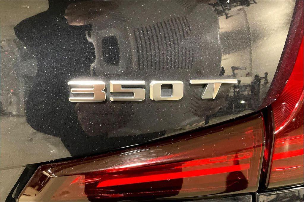 used 2022 Cadillac XT4 car, priced at $24,287