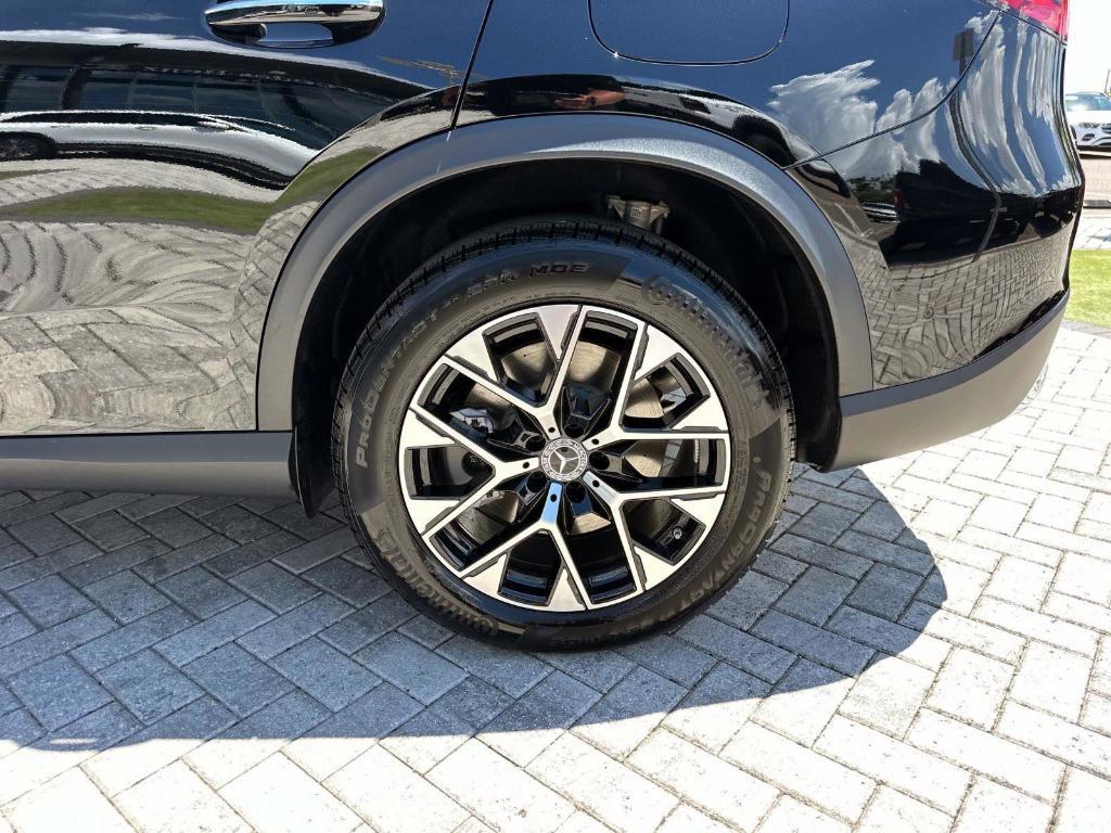 new 2025 Mercedes-Benz GLC 350e car, priced at $63,650