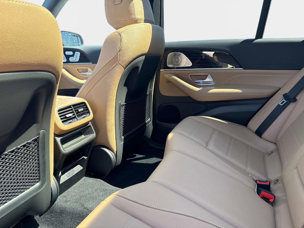 new 2026 Mercedes-Benz GLE 450 car, priced at $84,598