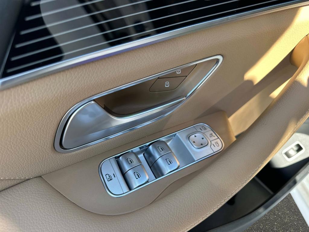 new 2026 Mercedes-Benz GLE 450 car, priced at $83,748