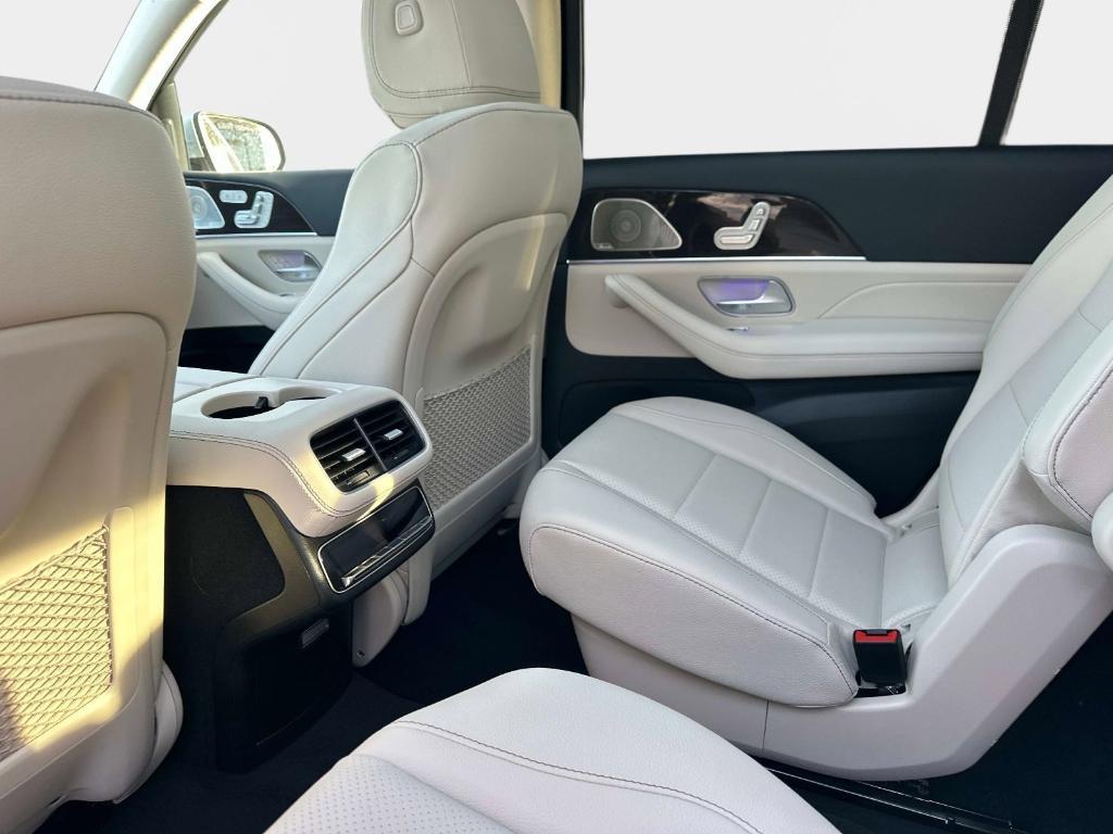 new 2026 Mercedes-Benz GLS 450 car, priced at $99,435