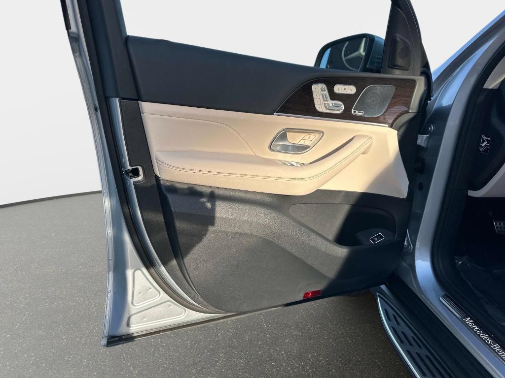 new 2026 Mercedes-Benz GLS 450 car, priced at $99,435