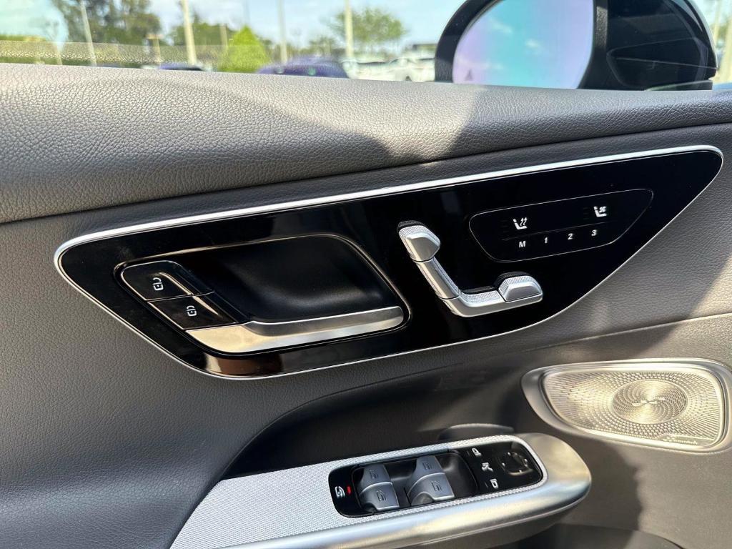 used 2026 Mercedes-Benz GLC 300 car