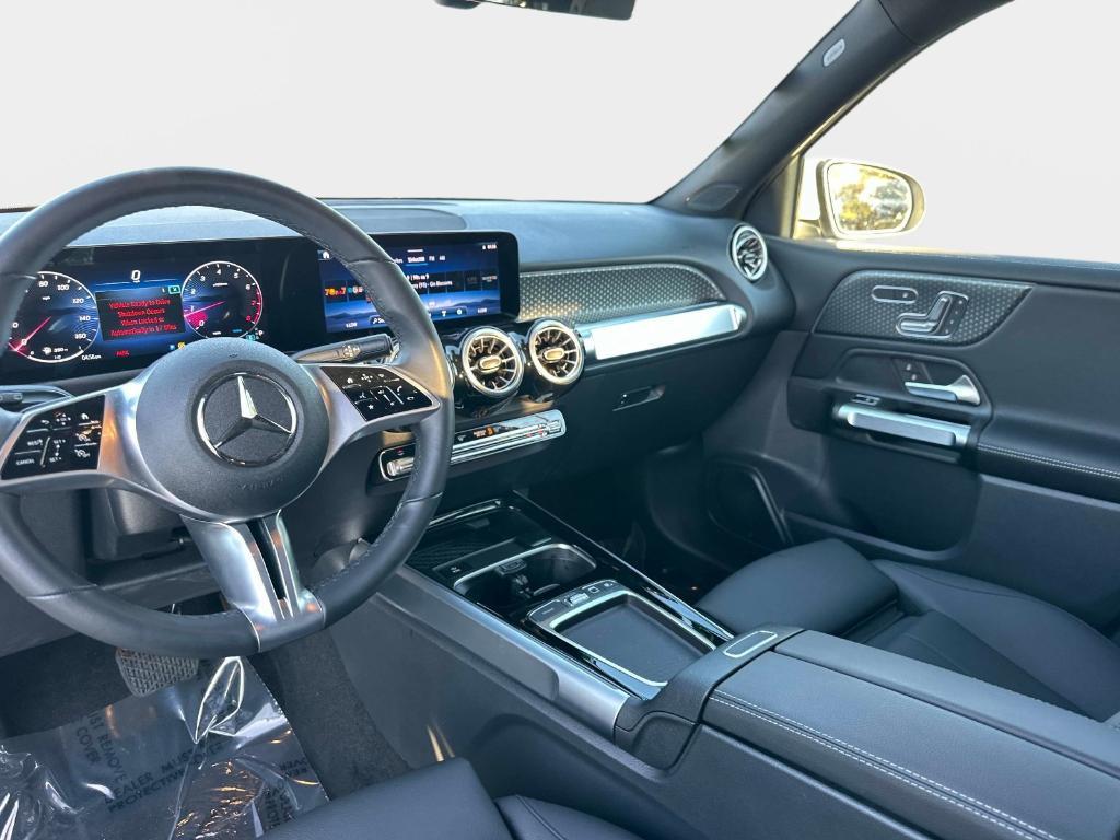 used 2025 Mercedes-Benz GLB 250 car