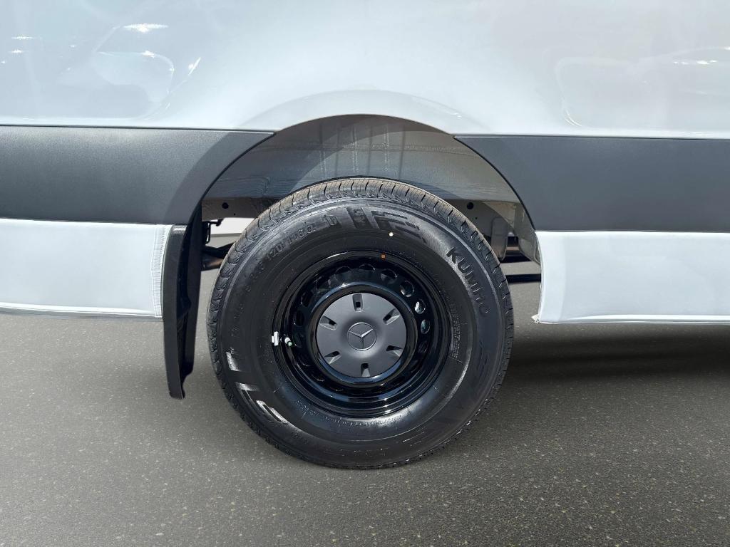 new 2026 Mercedes-Benz Sprinter 2500 car, priced at $70,163