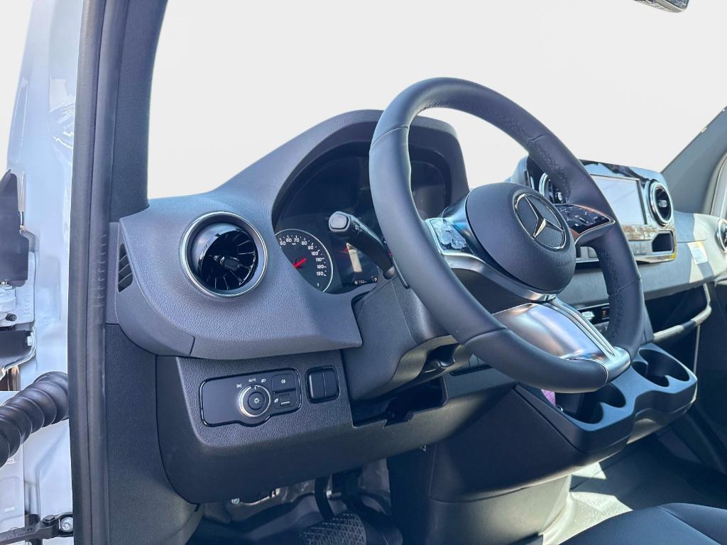new 2026 Mercedes-Benz Sprinter 2500 car, priced at $70,163