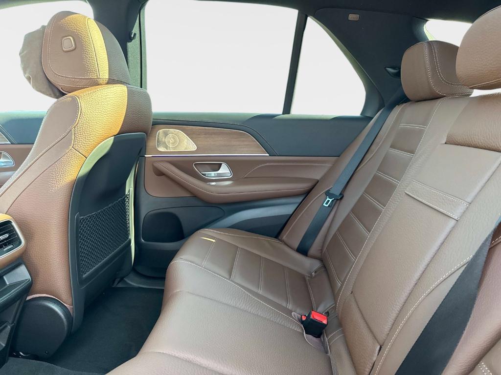 new 2026 Mercedes-Benz GLE 580 car, priced at $104,305