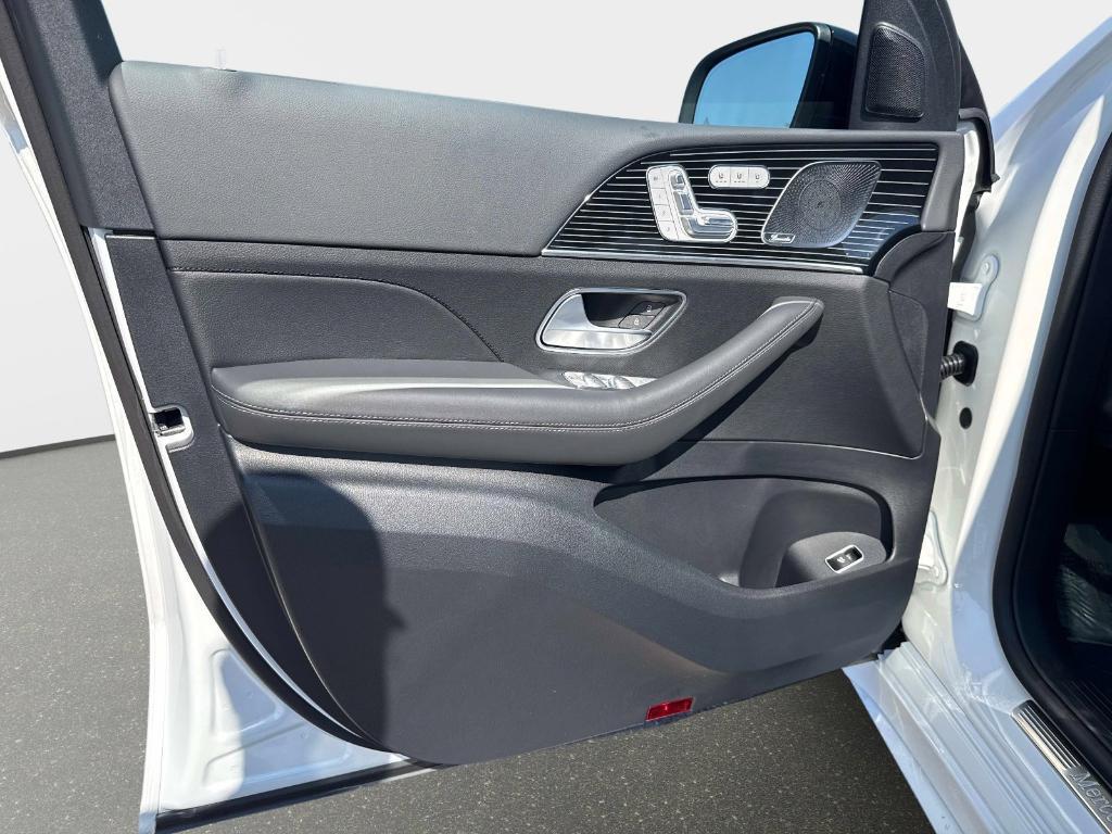 new 2026 Mercedes-Benz GLE 450 car, priced at $84,750