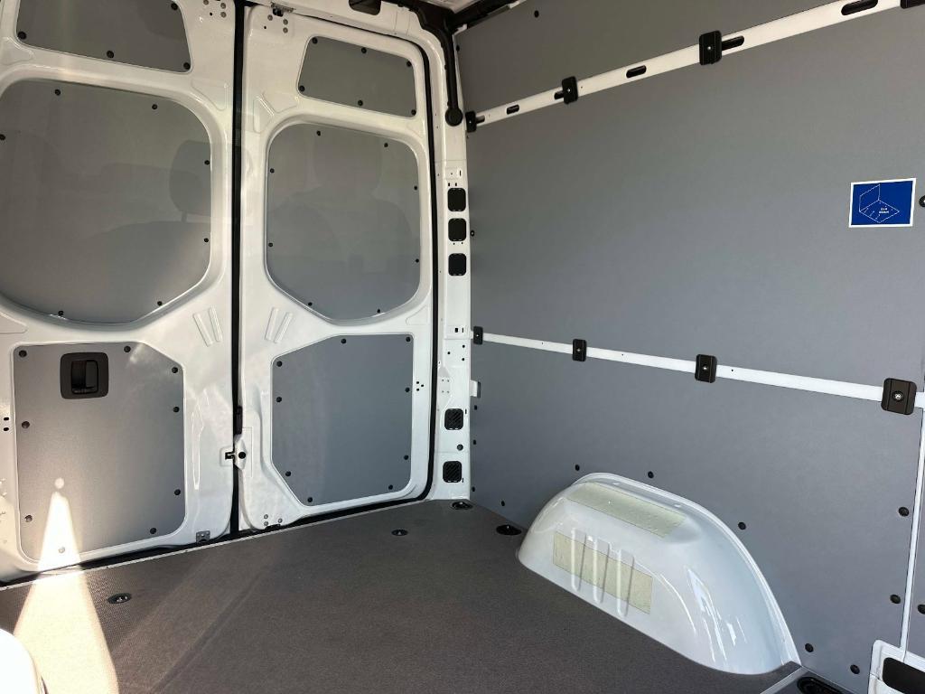 new 2026 Mercedes-Benz Sprinter 2500 car, priced at $62,368